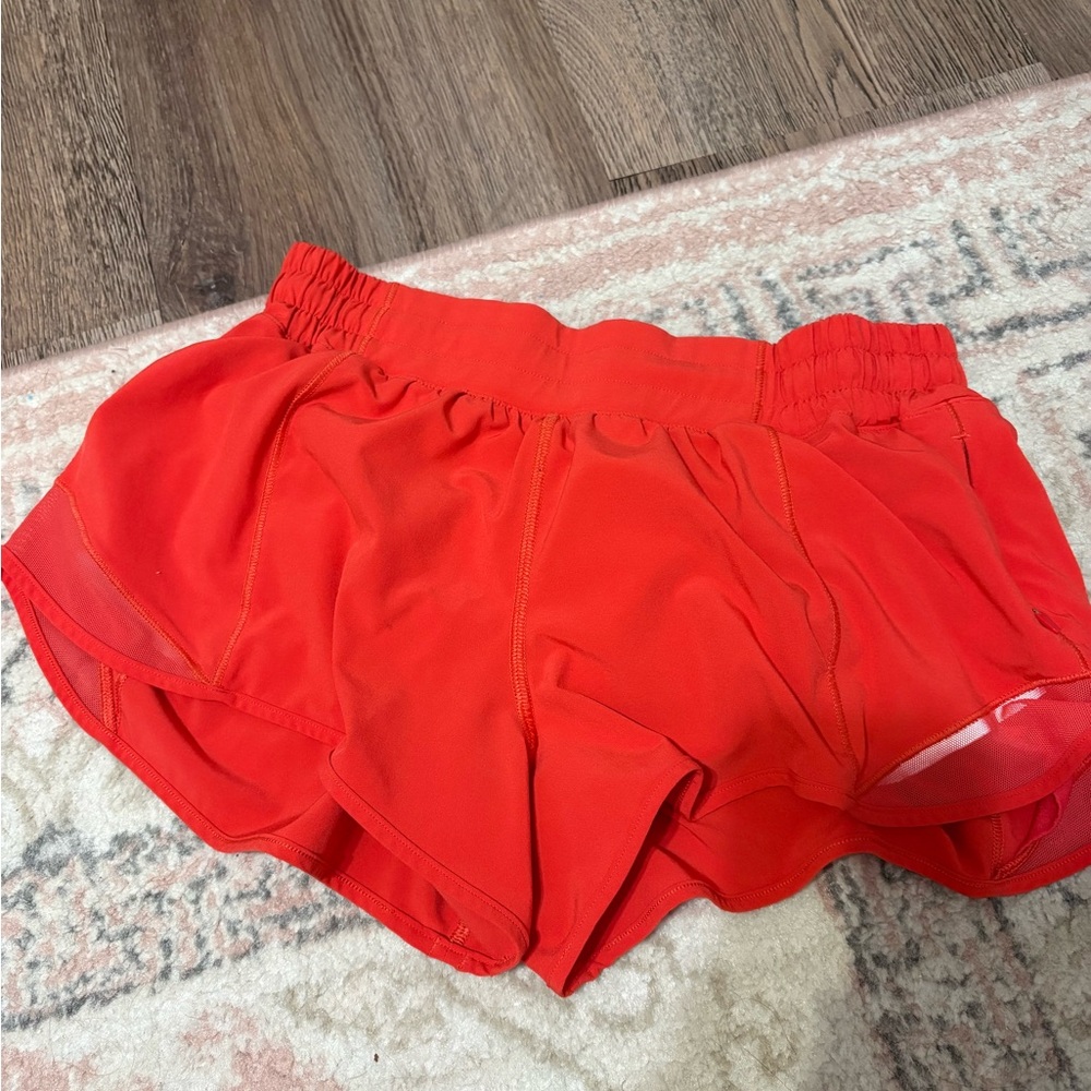 Lululemon crimson red hotty hot 2.5” shorts